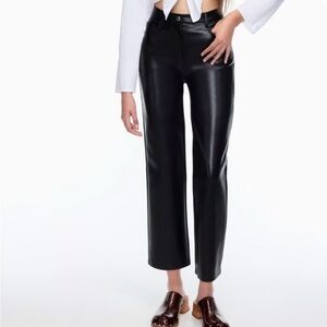 Aritzia Wilfred Black Faux leather Ankle Cropped Pants size 0